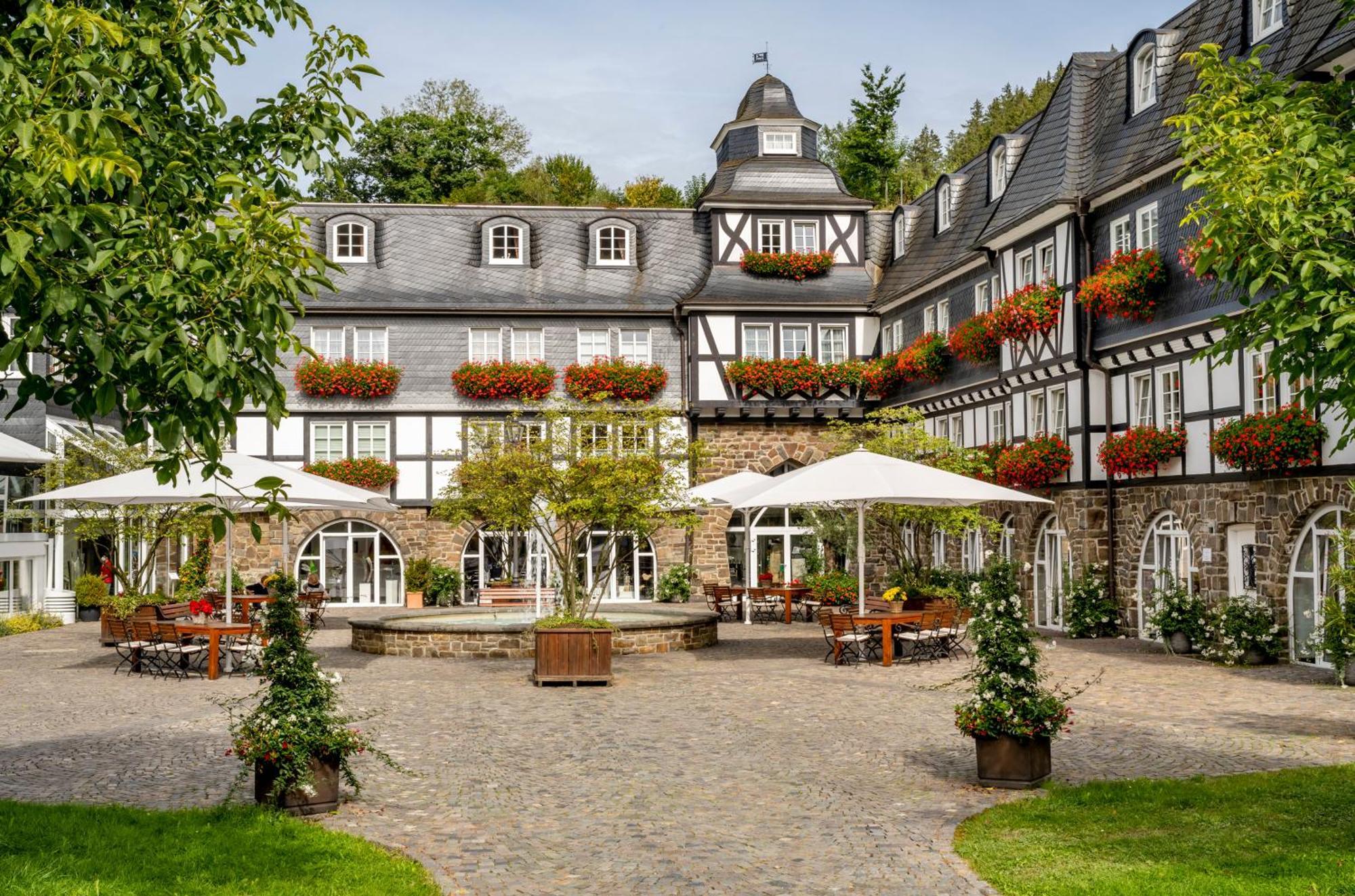Hotel Deimann Schmallenberg Ngoại thất bức ảnh