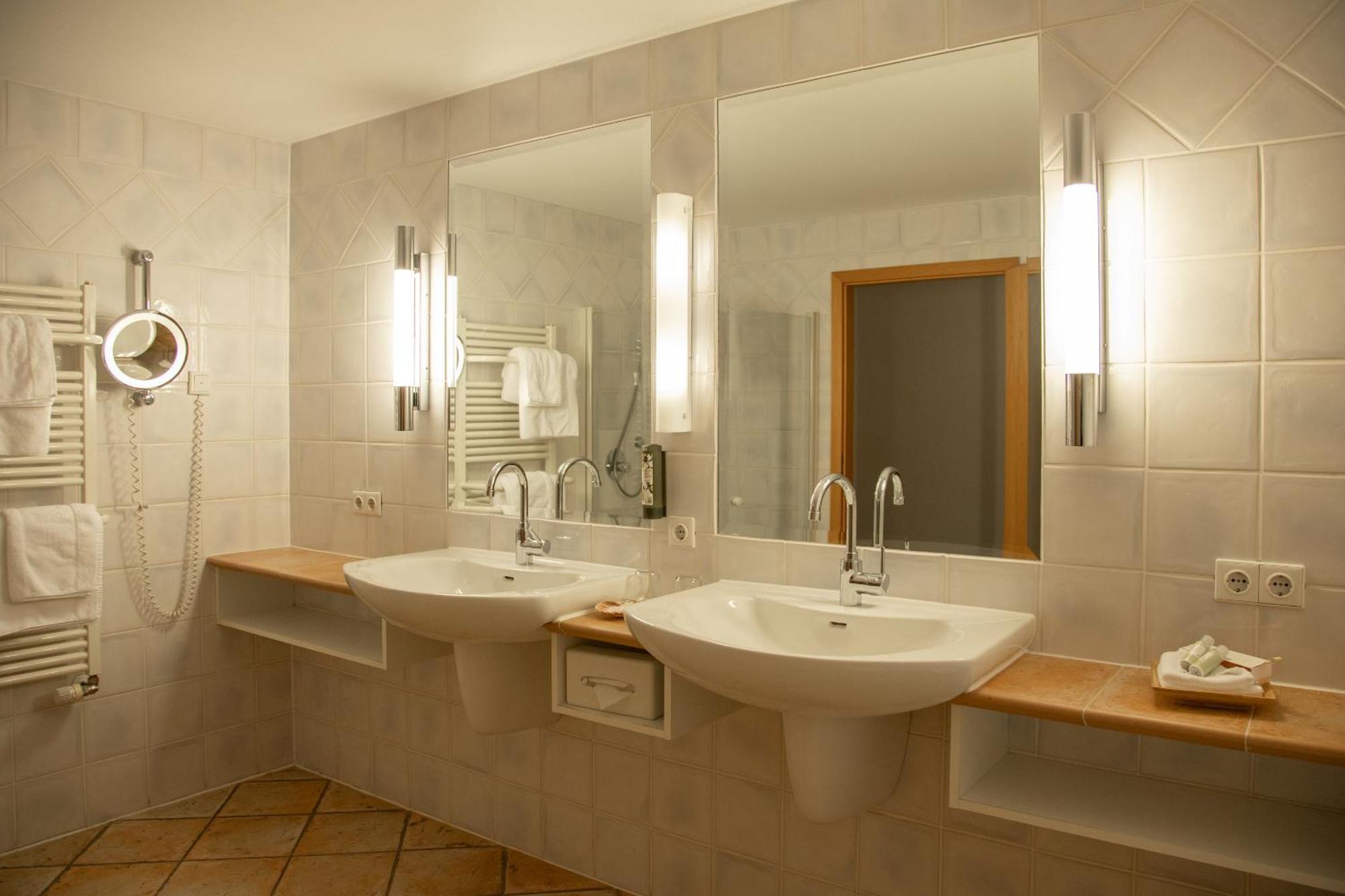 Hotel Deimann Schmallenberg Ngoại thất bức ảnh